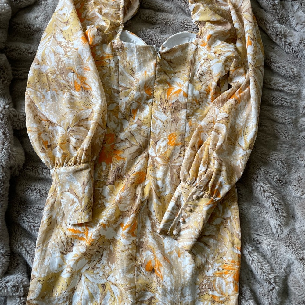 Yellow Printed Mini-Dress - Picture 4 of 4